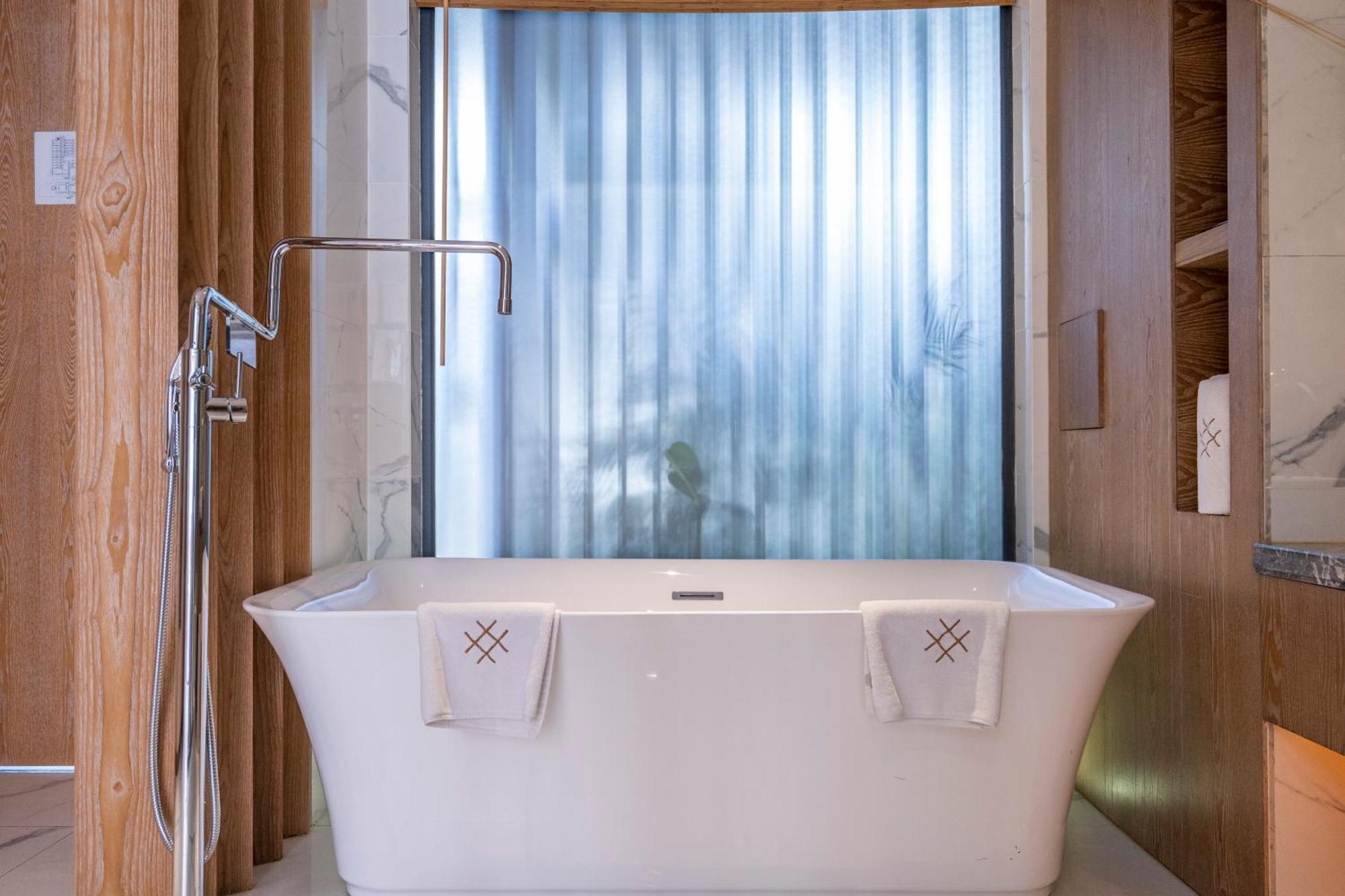 Hong Long Jing Hotel ต้าหลี่ ภายนอก รูปภาพ